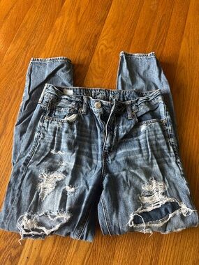 American Eagle Outfitters Women’s Hi-rise tomgirl jeans
